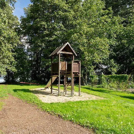 Nordkugel - Rundes Wohnglueck Am Tollensesee Feriehus Wustrow (Penzlin)